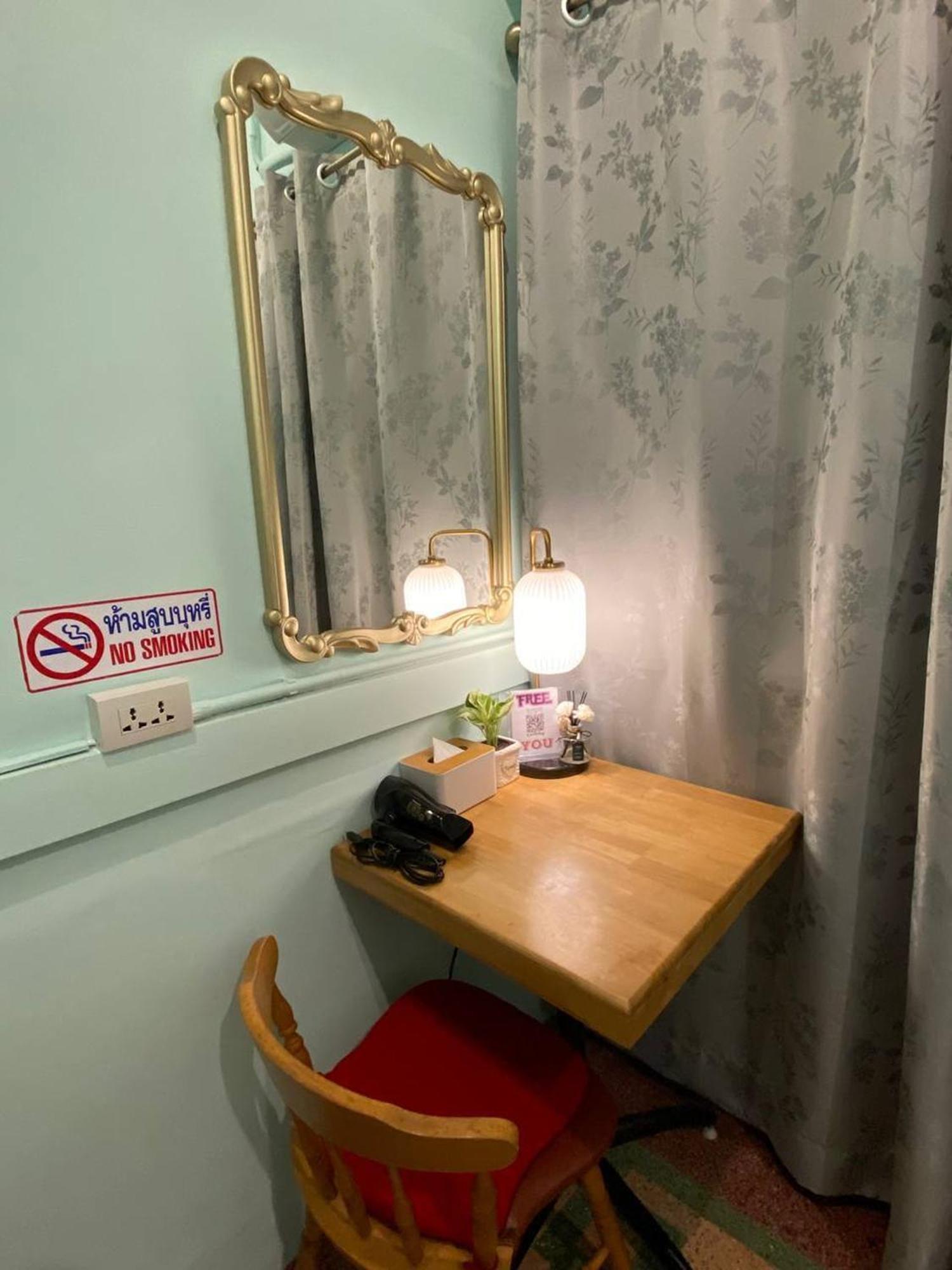 Hostel Lemon Siam Petchaburi Road 曼谷 外观 照片