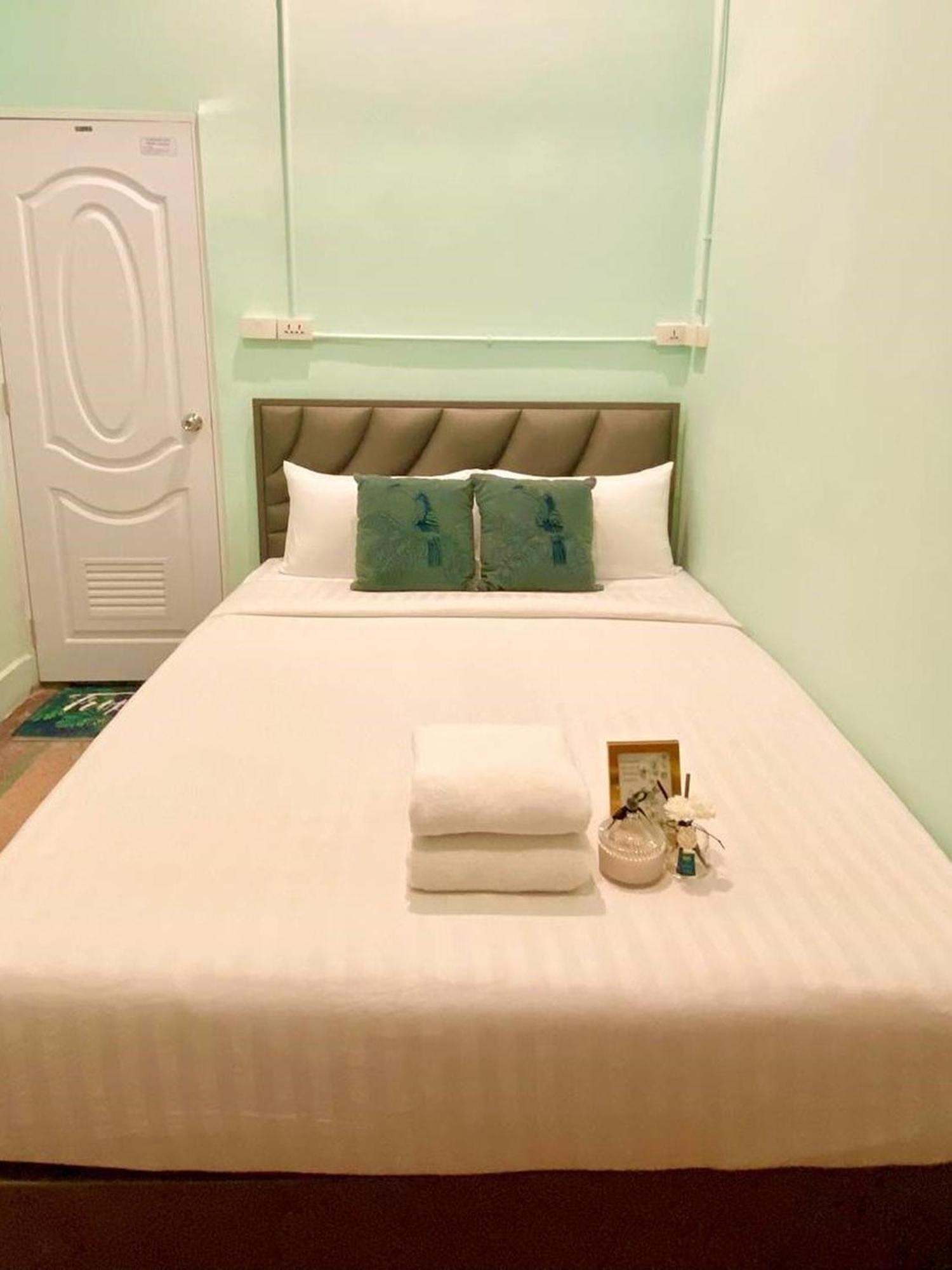 Hostel Lemon Siam Petchaburi Road 曼谷 外观 照片