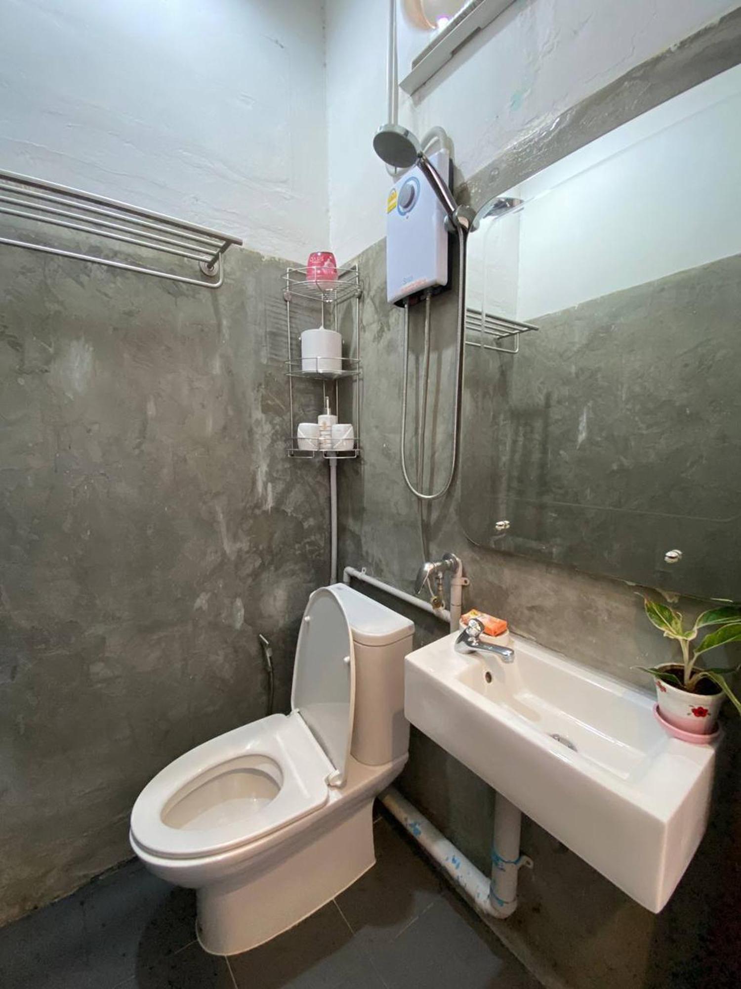 Hostel Lemon Siam Petchaburi Road 曼谷 外观 照片